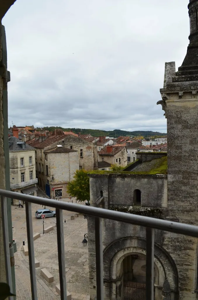 Rõdu - Duplex with Cathedral View in Périgueux Centre Historique