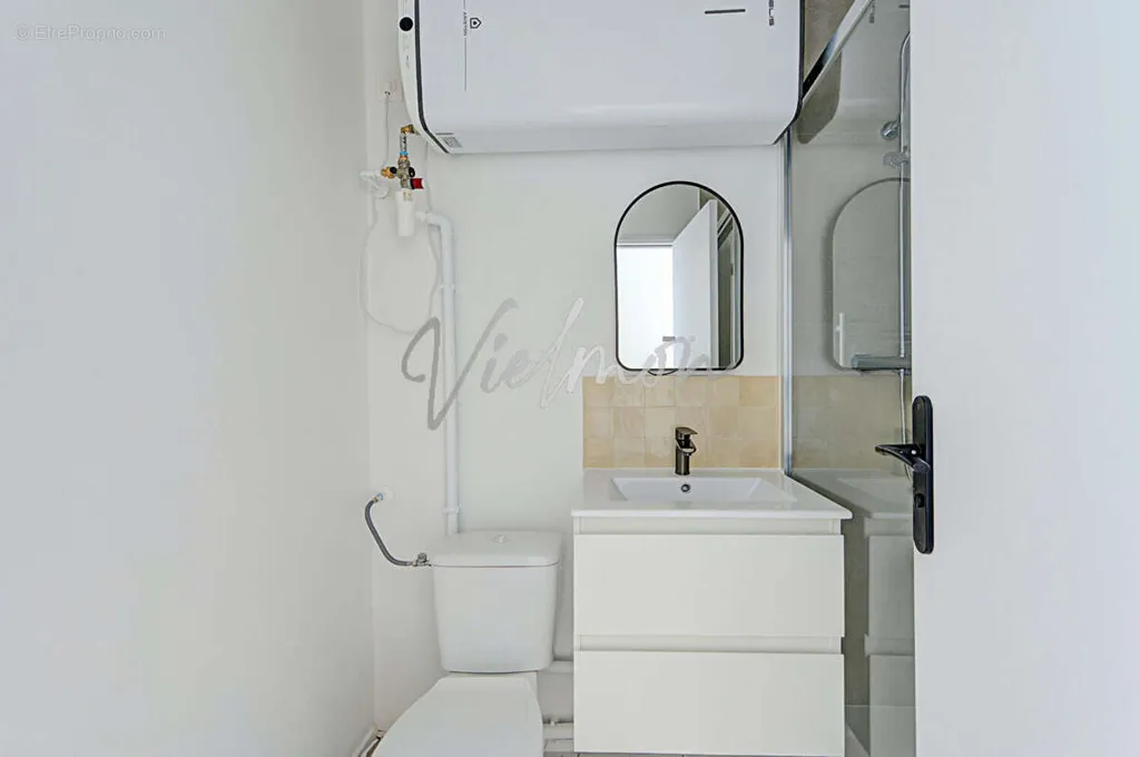 Salles de bain - Studio Rénové à Saint-Germain-en-Laye