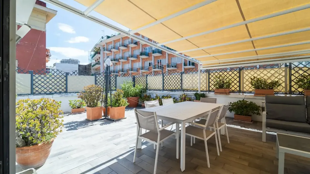 Terrass - Luxury Flat with Terrazzo in Vomero, Naples