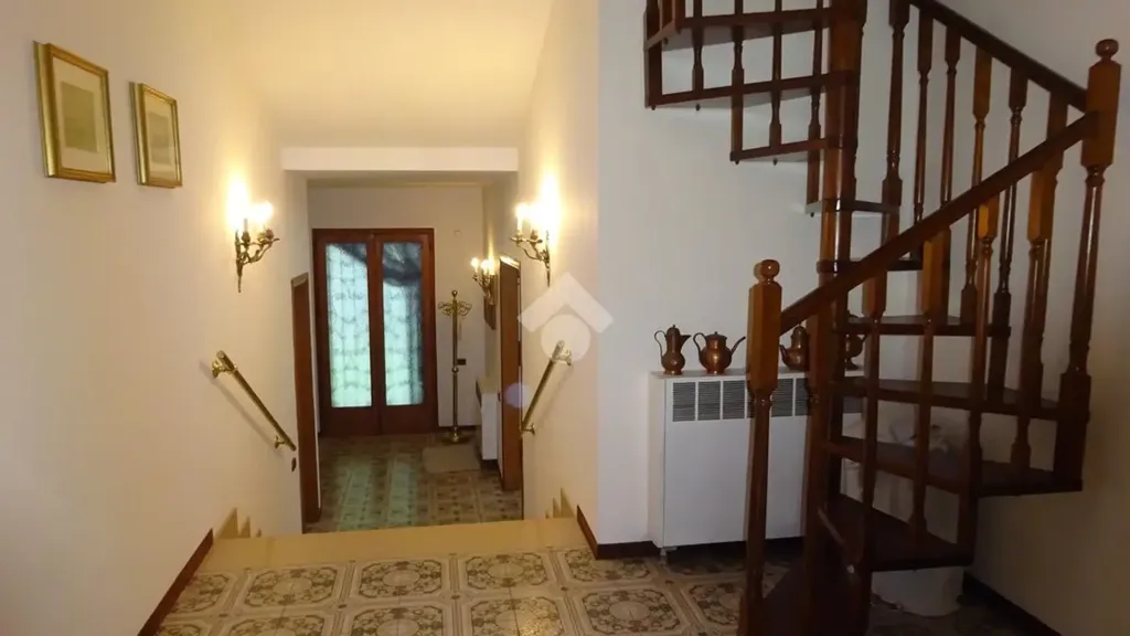 Toad - Villa with Garden in Copparo
