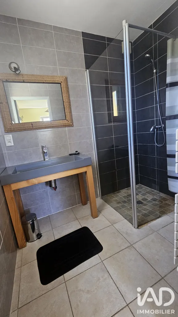 Bathrooms - Charming Sea View House in Plouhinec