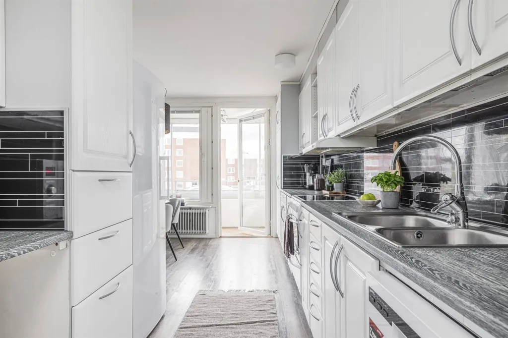 Kitchen - Apartment with Balcony in Sundsvall