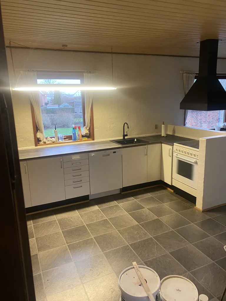 Köök - Older Townhouse with Garden in Central Location