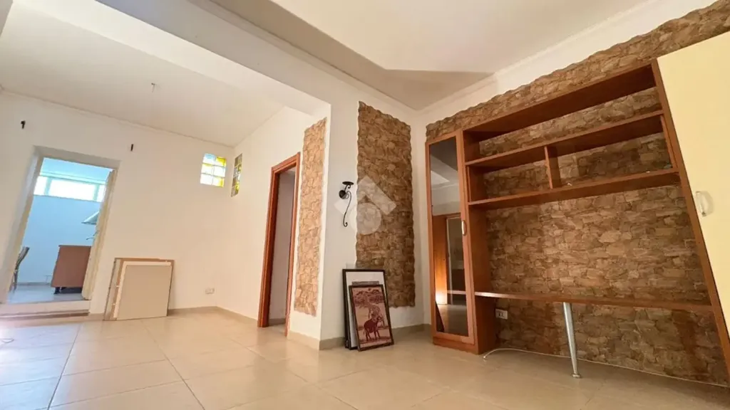 Hallway - Rustic 2-Bedroom Flat in Palermo
