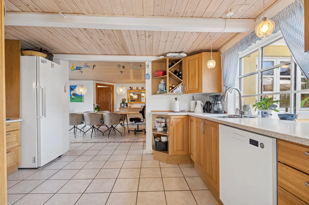 Cocina - House with Business Potential and Large Garden by Alling Å