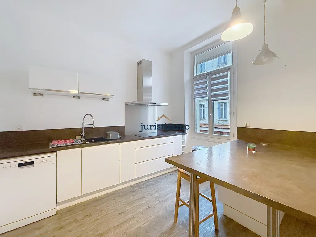 Köök - Haussmannian Apartment with Covered Terrace in Orange