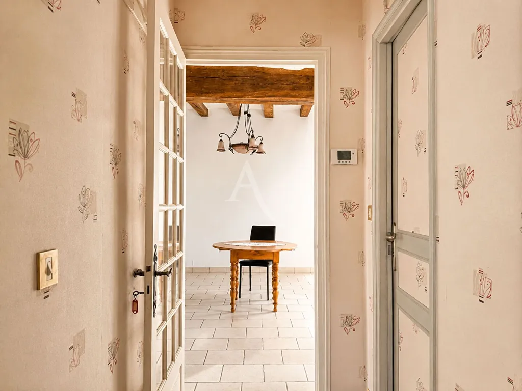 Esik - Historic House with Pool in Saumur