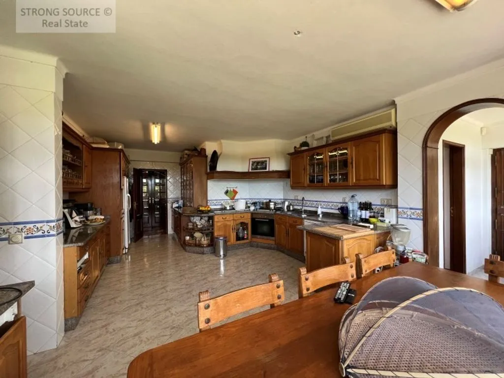 Salle à manger - Luxury Detached Villa with Pool in Casal das Figueiras