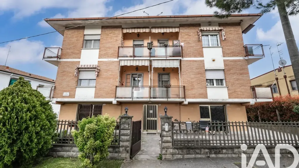 Esterno - Spacious Apartment with Balcony in Tresignana