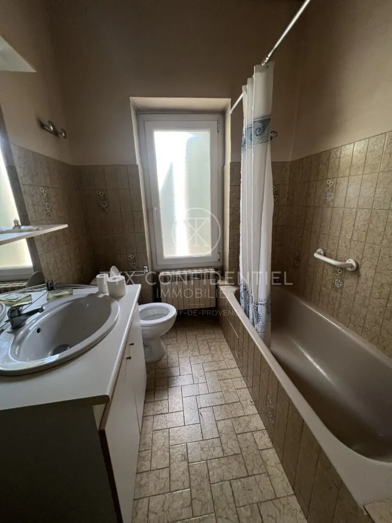 Bagni - City House with Courtyard in Eyragues