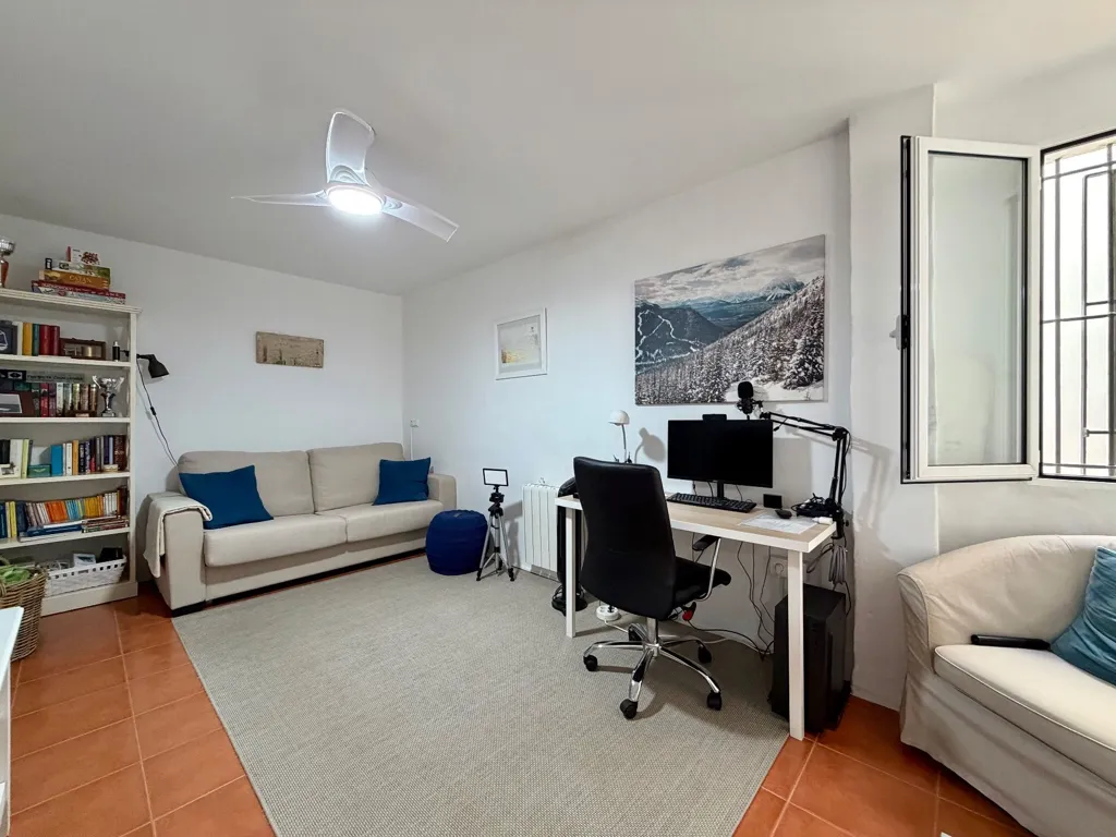Kabinet - Traditional Semi-detached with Garden in La Xara
