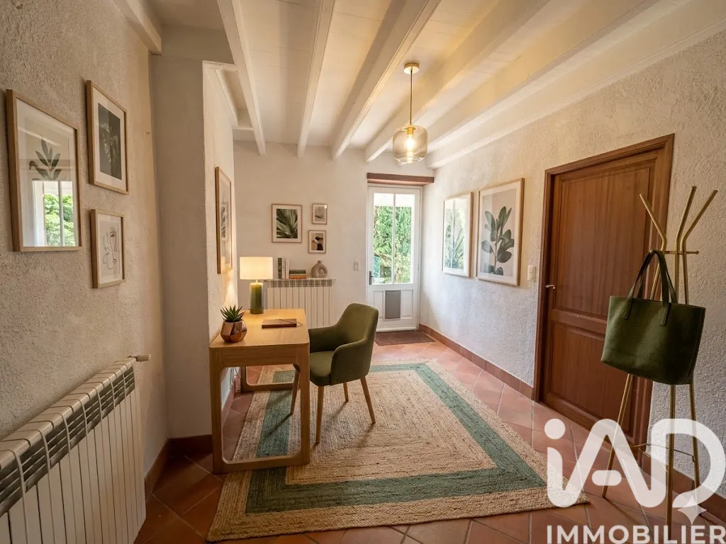Esik - Country House with Pool in Argenton