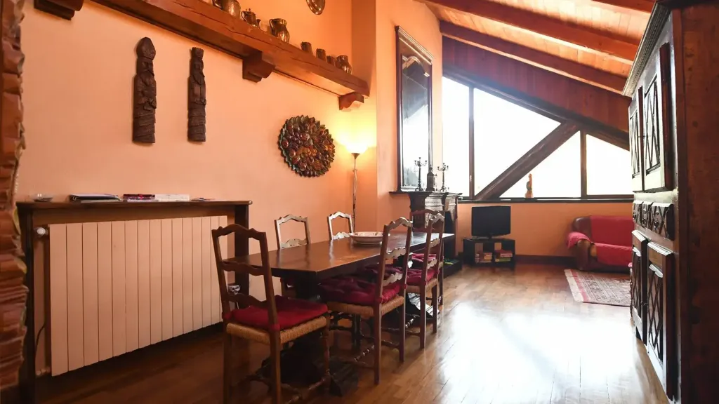 Salle à manger - Apartment with Mountain View in Bardonecchia Gleise