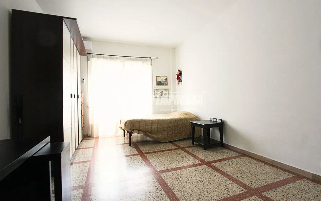 Magamistoad - Triplex with Balconies in Centocelle, Rome