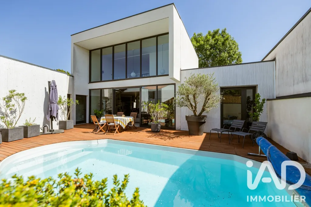 Piscine - Maison d'Architecte avec Piscine à Puilboreau
