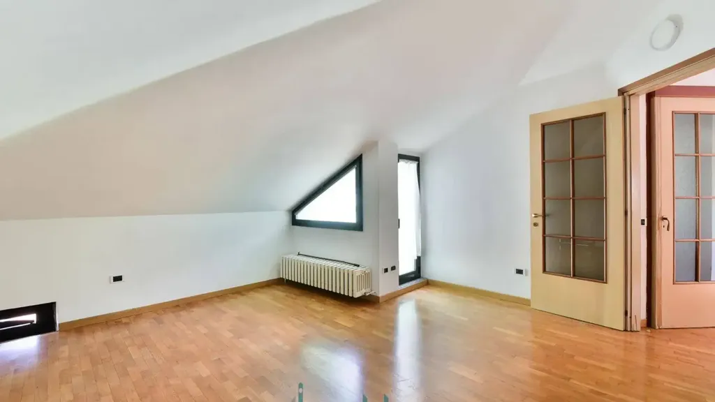 Toad - Semi-detached House with Garden in Giussano