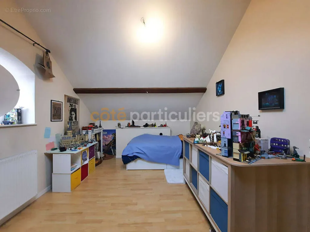 Chambres - Appartement Duplex avec Balcon à Dole