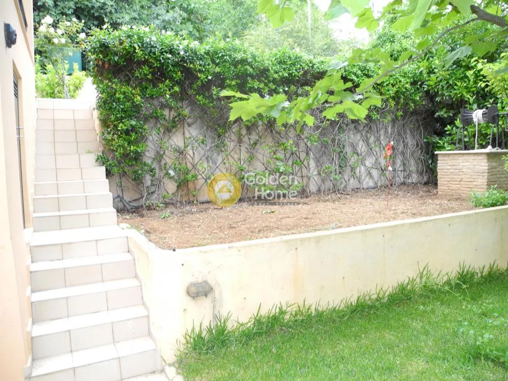 Jardin - Maison 3 pièces à GR