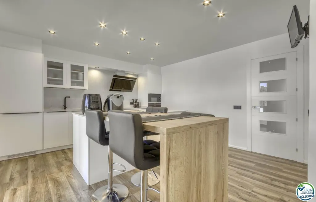 Cuisine - Chalet with Pool and Solar Panels in Carrer Canigó