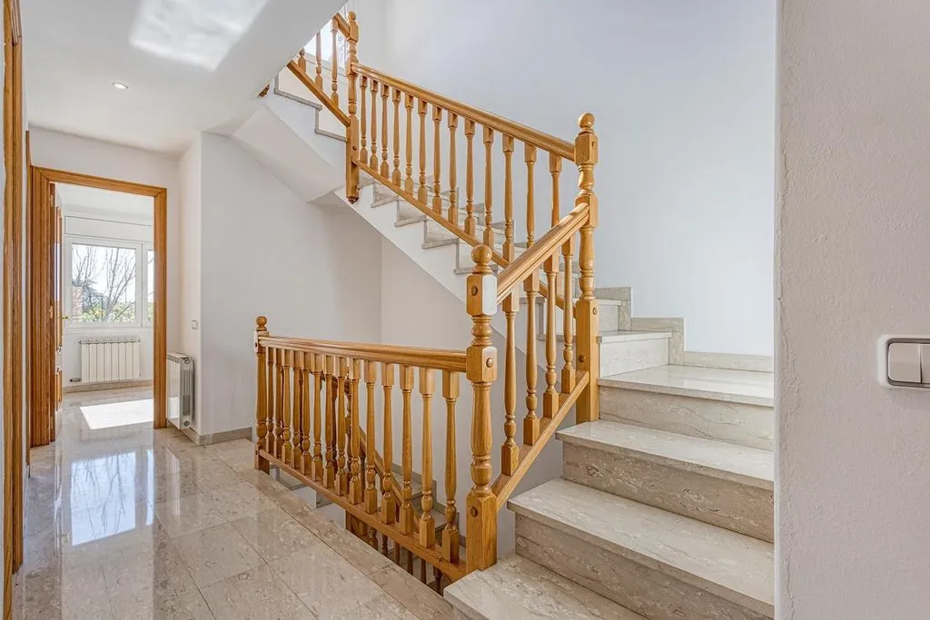Rooms - Luxury Detached House with Terrace in Igualada