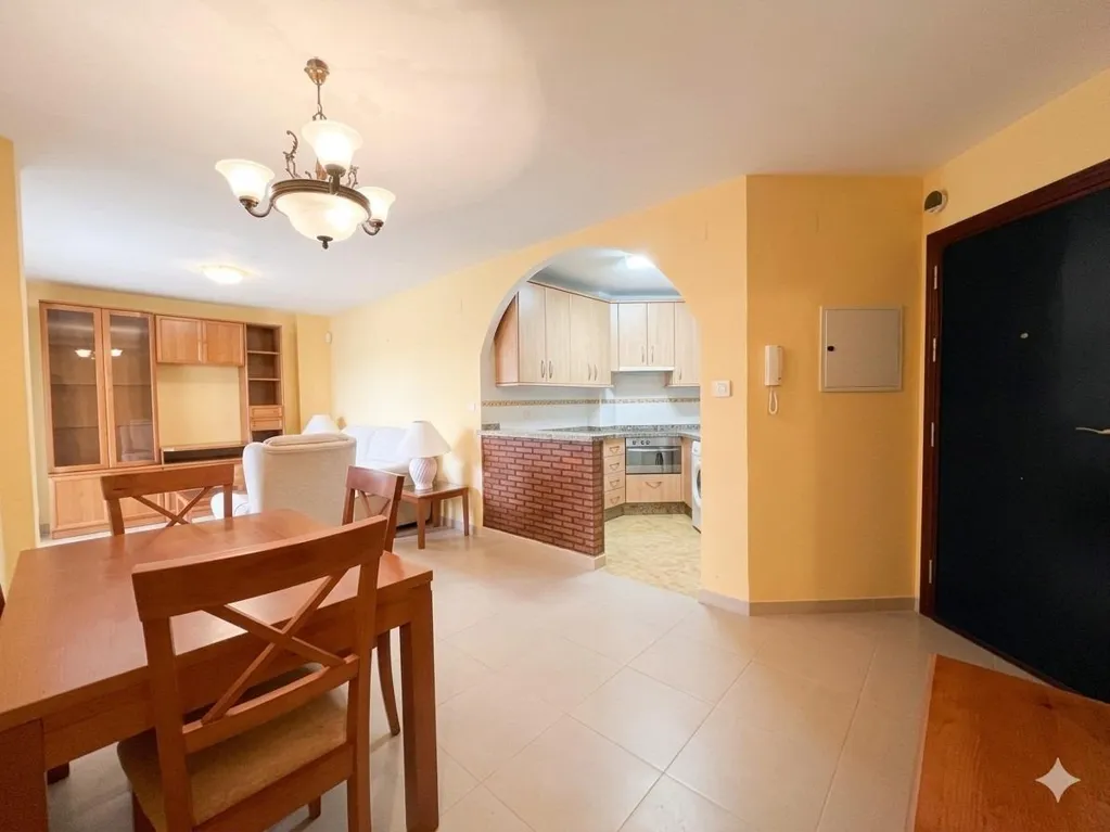 Salle à manger - Flat with Terrace in La Carihuela, Torremolinos