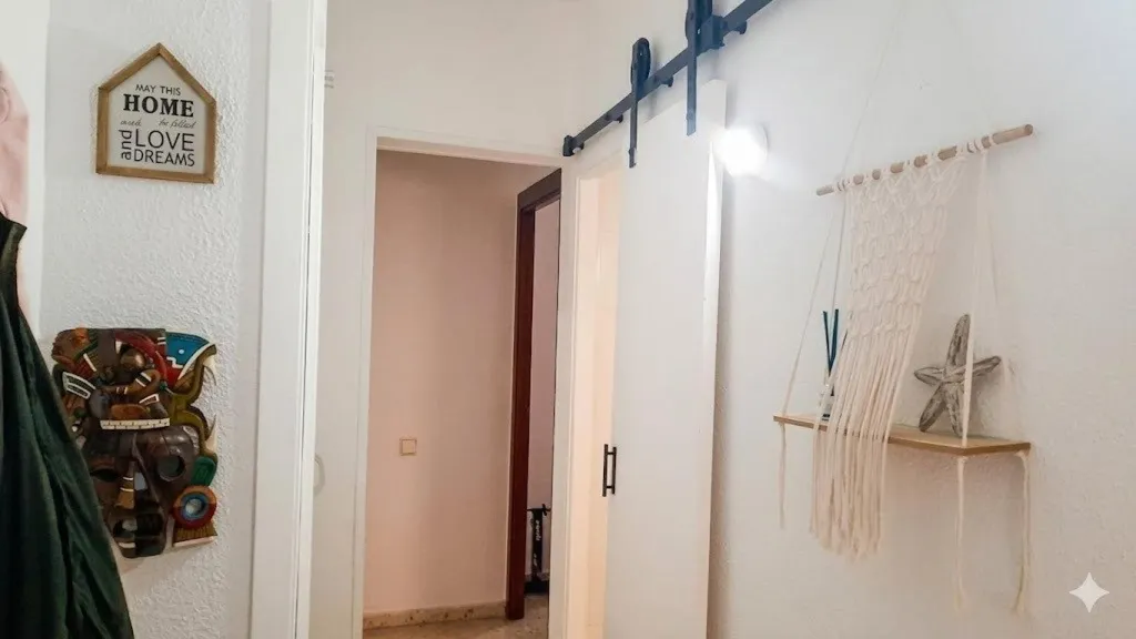 Entrée - Apartment with Sea View Balcony in Les Roquetes