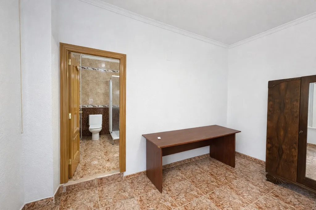 Office - Señorial Flat near Plaza España, Valencia