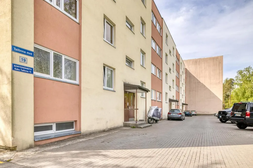 Exterior - Renovated Apartment with Internet in Saku