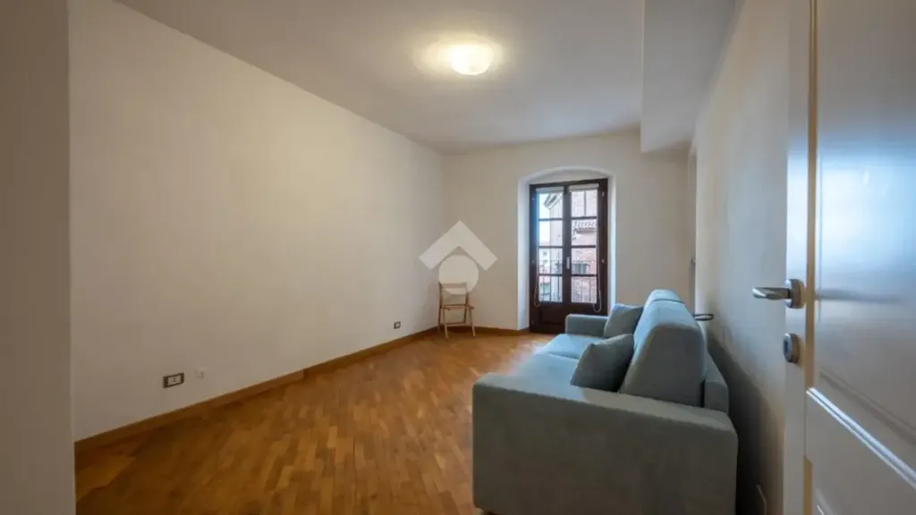 Séjour - Rustic 3-Bedroom Apartment in Saluzzo