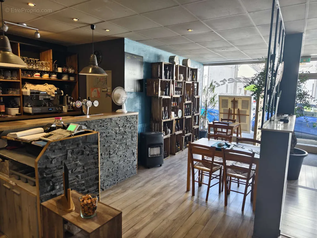 Toad - Established Restaurant with Terrace in Berck