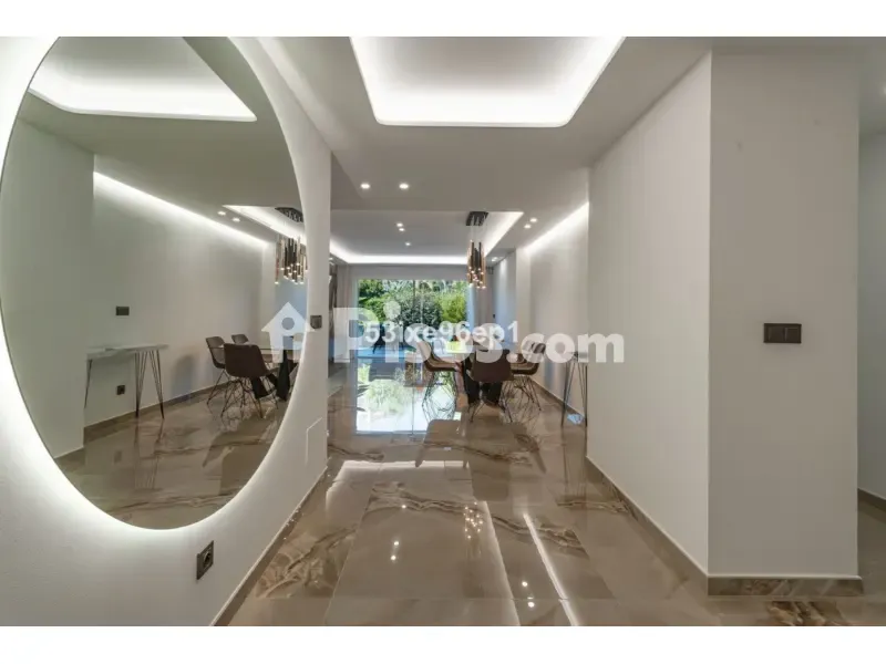 Entrée - Ground Floor Apartment with Golf Access in Benahavís
