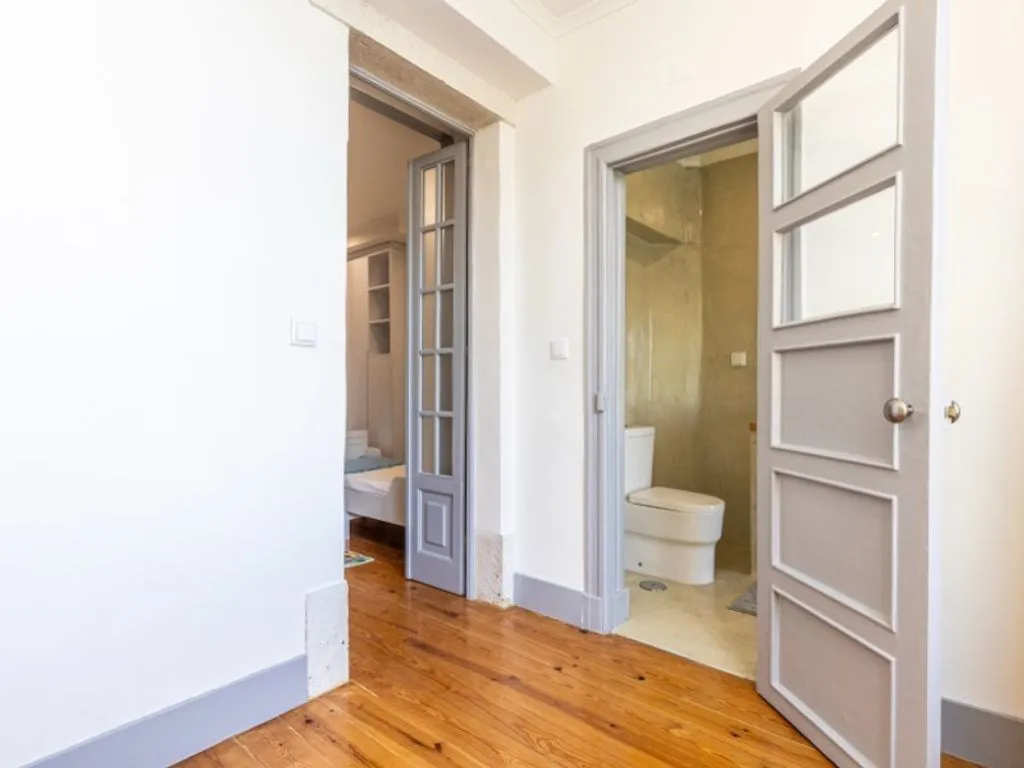 Entrée - 3-Bedroom Flat with Metro Access in Entrecampos