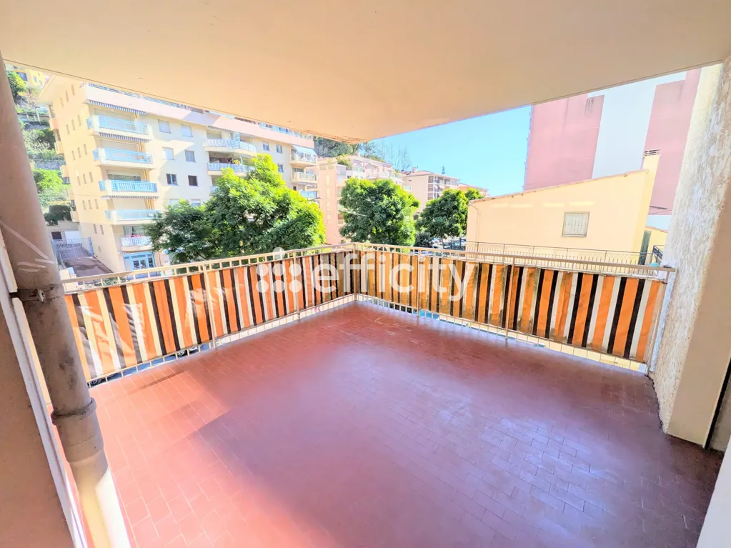 Rõdu - 3-Bedroom Apartment with Terrace in Menton