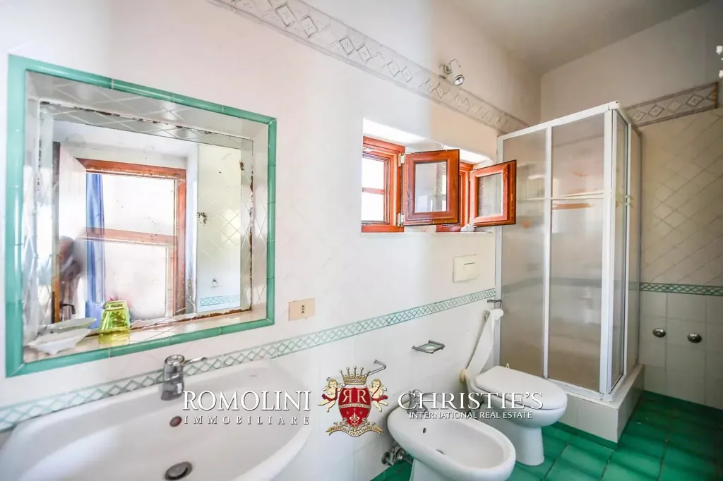 Vannitoad - Waterfront Villa with Sea Access on Amalfi Coast