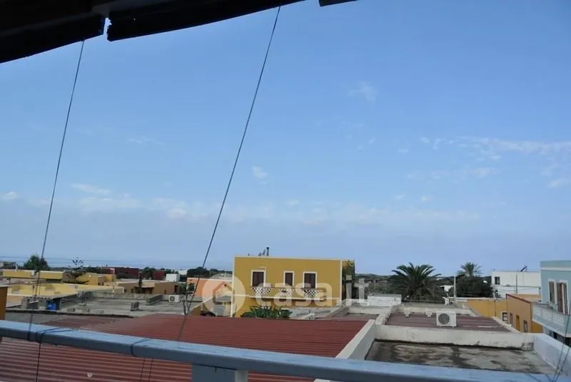 Rõdu - Rustic Attico with Sea View in Linosa