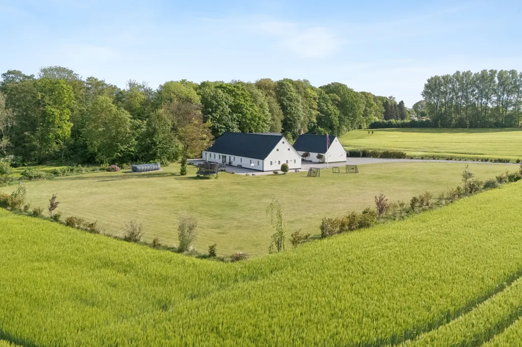 Vista aerea - Farmhouse with Forest View in Malling