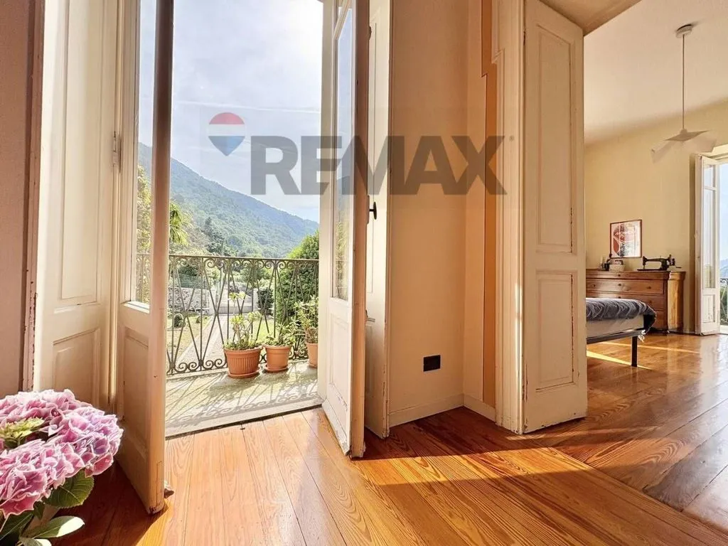 Wohnzimmer - Historic Villa with Private Garden in Mergozzo