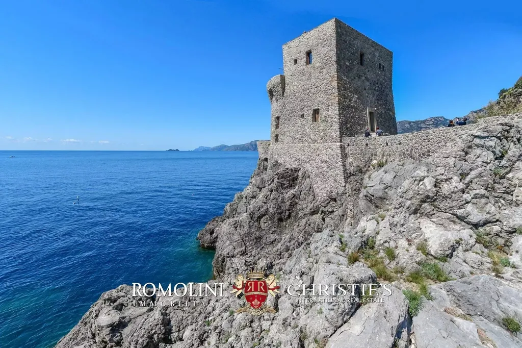 Välivaade - Waterfront Villa with Sea Access on Amalfi Coast