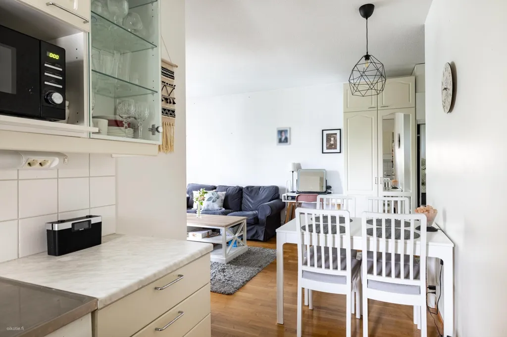 Köök - Apartment with Balcony in Kangasala Centre