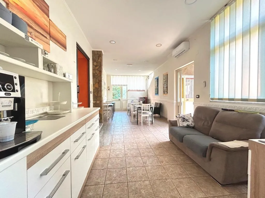 Soggiorno - Villa with Beach Proximity in Scalea