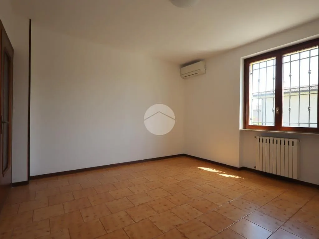 Toad - Spacious 3-Bedroom Flat in Castenedolo