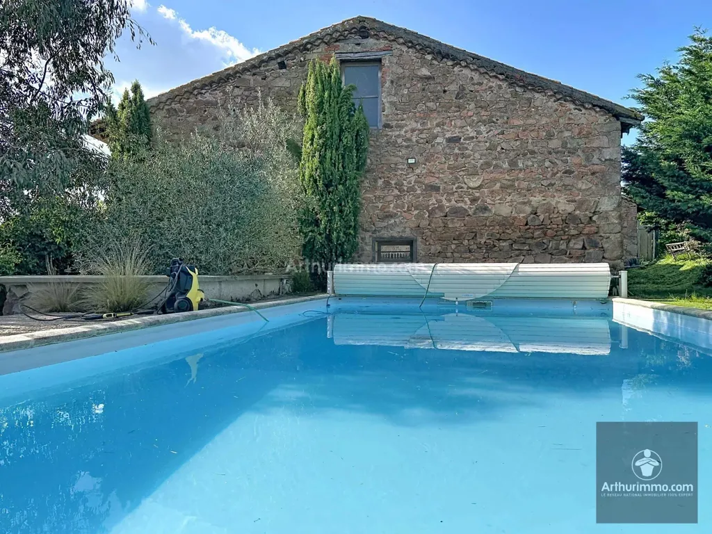 Piscine - Maison en Pierre avec Piscine à Saint-Jean-Saint-Maurice
