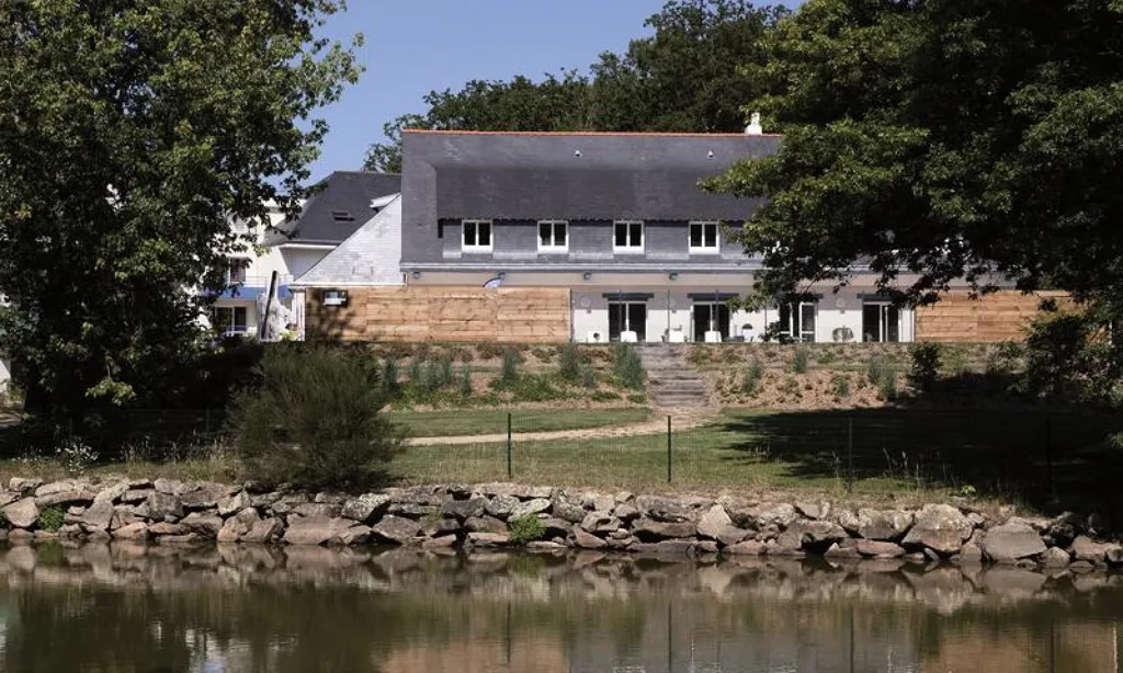 Välivaade - 3-Bedroom Apartment with Pool in Vannes
