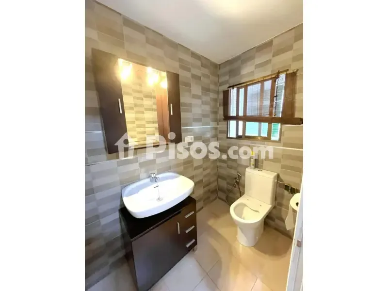 Salles de bain - 2-Bedroom Apartment with Modern Design in Aldea Moret