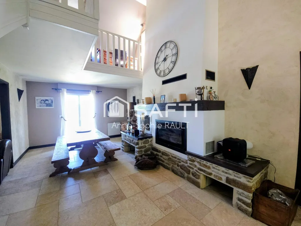 Séjour - Maison avec Piscine Chauffée à Plaintel