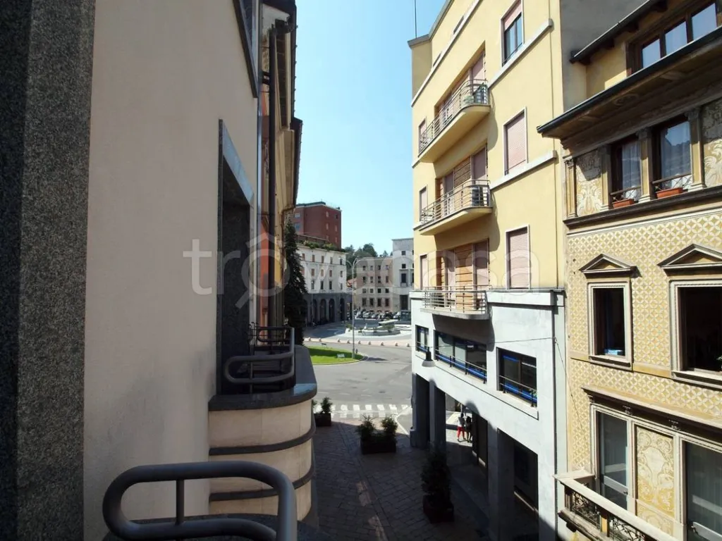 Rõdu - Fully Furnished Flat in Central Varese