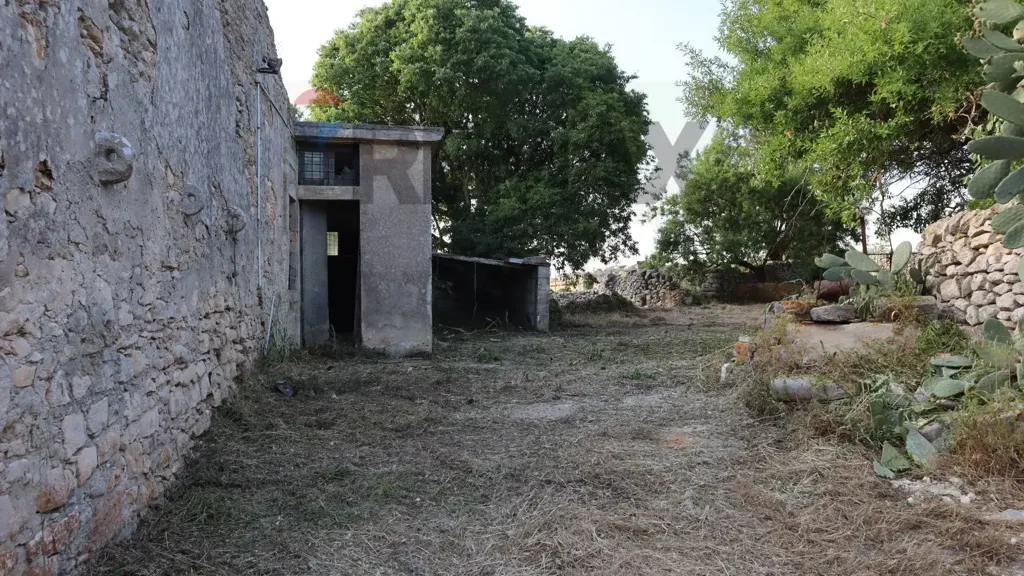 Jardin - Maison 10 pièces à IT