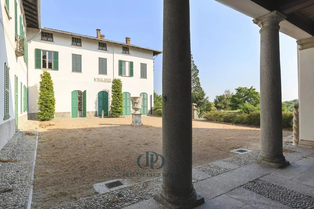 Terrass - 19 magamistoaga maja asukohas San Fermo della Battaglia