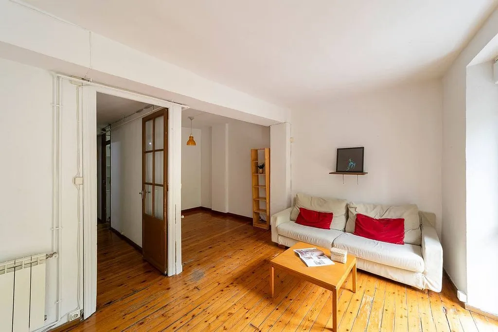 Séjour - Furnished Flat with Balcony in Pamplona