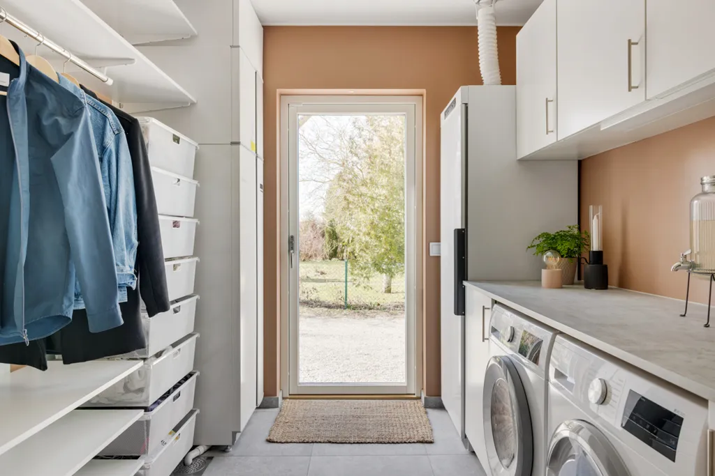 Buanderie - Modern Villa with Generous Light in Vallby